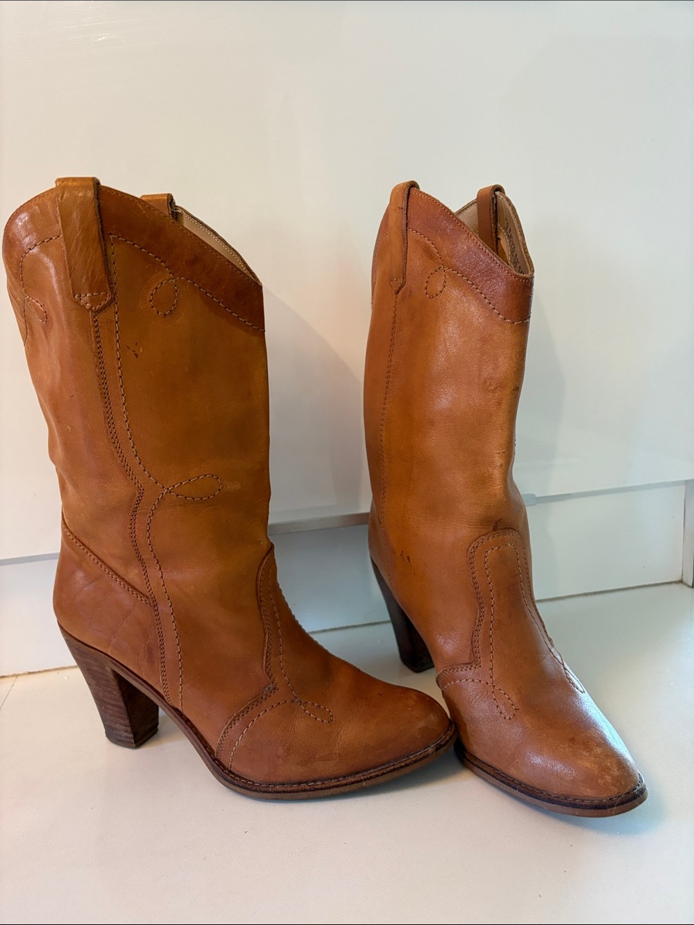 Women's Vintage Tan Romanian Leather Western Boots